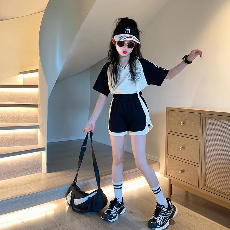 Модная летняя уличная одежда для девочек: Комплект из двух предметов: топ с коротким рукавом и шорты для детей