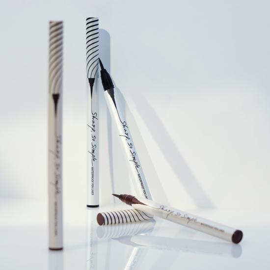 Clio Sharp So Simple Waterproof Pen Liner