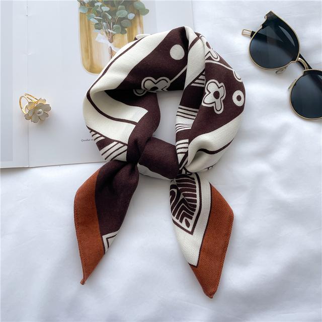 Дизайнерский велюровый квадратный шарф для женщин, шейный платок, галстук, модный маленький клетчатый шарф для волос на запястьях, новый платок, бандана 