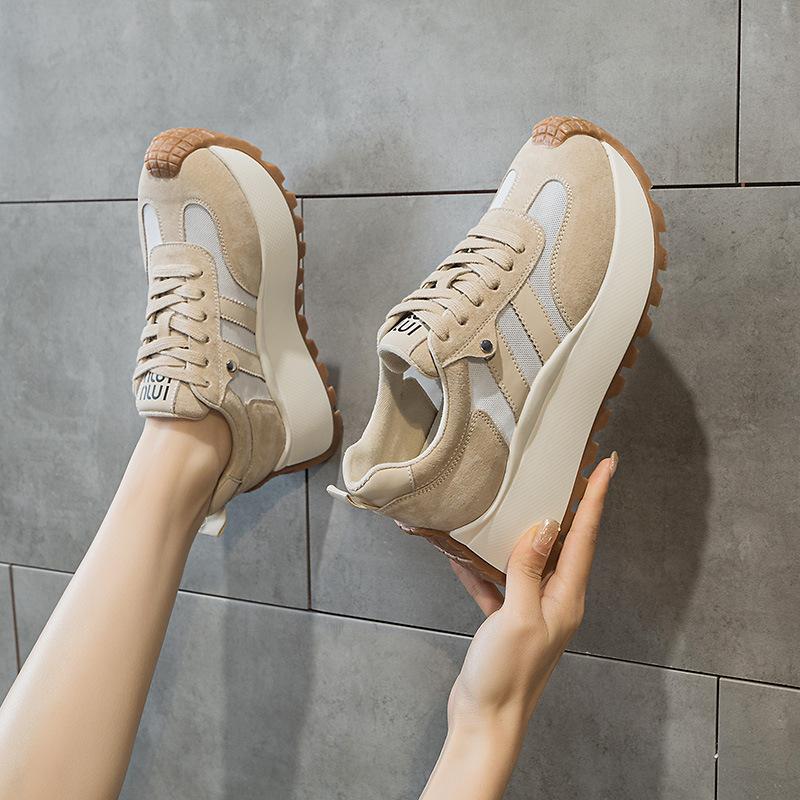 2025 новые спортивные и повседневные дышащие кроссовки с низким верхом, кроссовки папы Форреста Гампа, женские маленькие размеры 3233 на толстой подошве, женская обувь с внутренней танкеткой