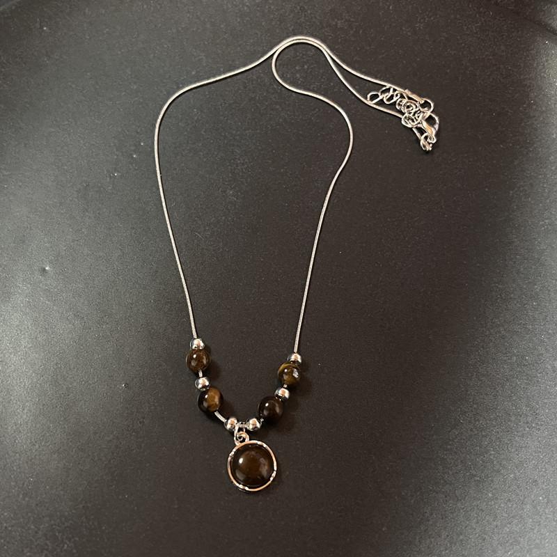Винтажная кожаная коричневая подвеска-камень, ожерелье-чокер, цепочка на ключицы, темперамент, для женщин, девушек, осеннее, зимнее
