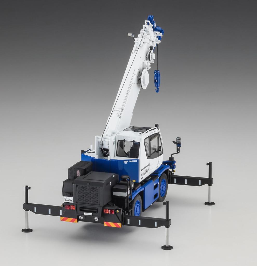 Hasegawa scale Tadano Rough Terrain Crane Crevo mini G4 Outrigger Plastic Model Kit 66110 1/35 GR-130NL/N H-type (Car)
