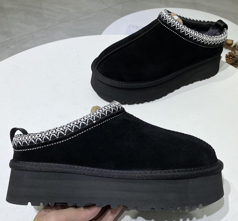Winter Women Real Sheepskin Wool Platform Slippers New Design Ladies Thick Soled Warm Shoes Classic outdoor Fur Ankle Snow Boots