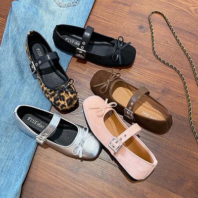 Весна 2025 новые туфли-балетки с квадратным носком в милом прохладном стиле, с заклепками, бантом и скрытой платформой