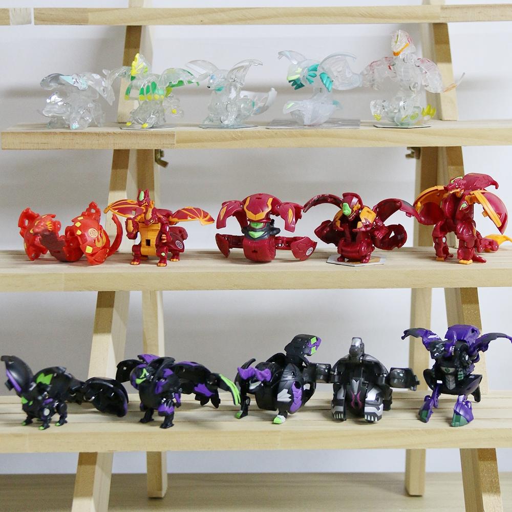 Настольная игра Bakugan Battle Brawlers с прозрачными фигурками и множеством персонажей