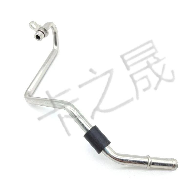 BMW 1 и 3 серии Турбо Патрубок системы охлаждения радиатора 11537600592