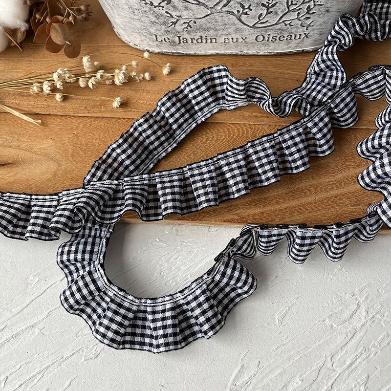 Черная кружевная органза для самостоятельного изготовления одежды и аксессуаров - украшение горловины и подола юбки