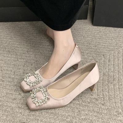 Женские туфли на высоком каблуке с квадратным носком и стразами, модные, 2025, новые весенне-летние, атласные, с мелким вырезом, женские туфли, элегантные банкетные туфли-лодочки