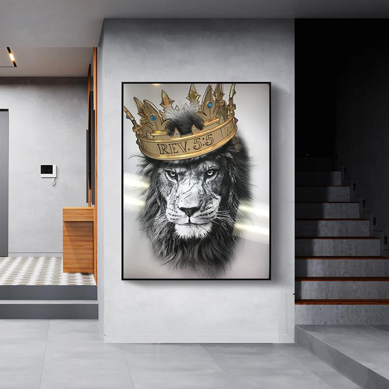 The Lion King Wearing The Crown Modern Animal Canvas Painting On Wall Art Poster and Print Wall Picture for Living Room Decoration