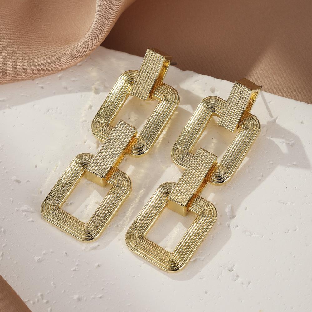 Квадратные Геометрические Классические Металлические Серьги Женская Модная Бижутерия из Сплава с Покрытием