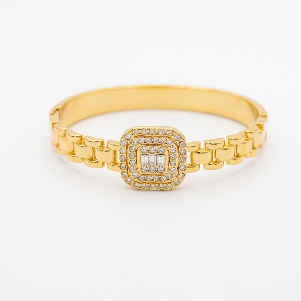 Elegant Gold Color Snap Bracelet Stainless Steel Zircon Chain Bangle Luxe Feel Women's Jewelry (60mm Inner Diameter)