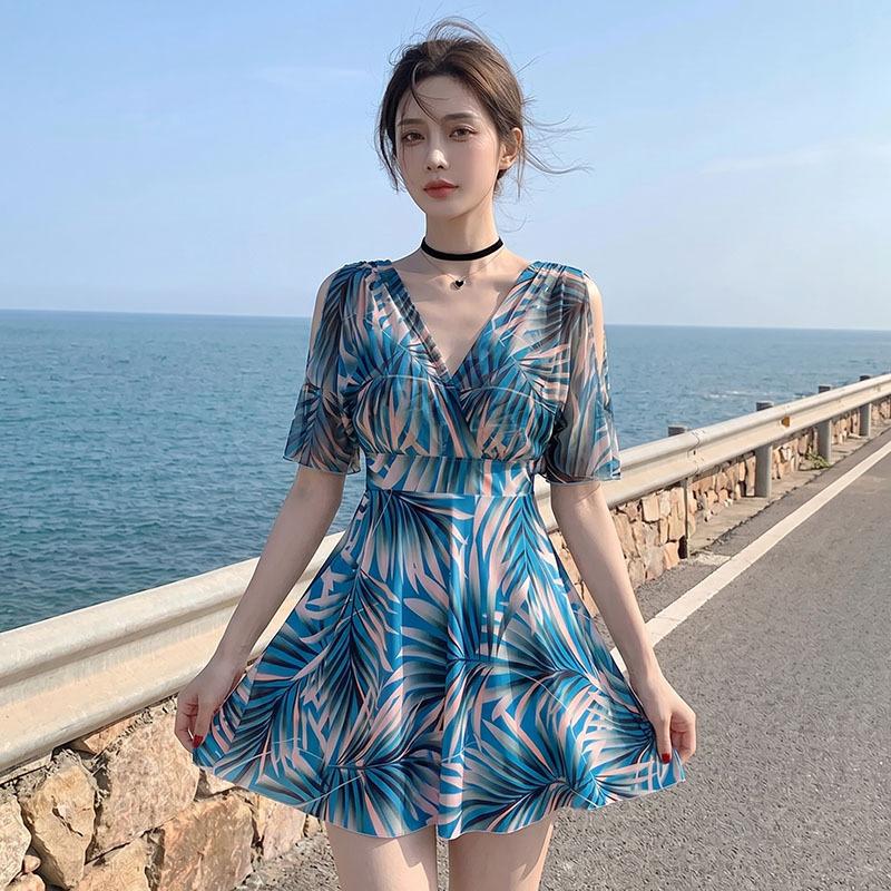 Large size swimsuit women's one-piece skirt conservative slightly fat girl thin covering meat hot spring seaside vacation swimsuit