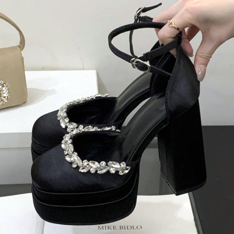 Роскошные хрустальные сандалии на массивной платформе для женщин, сексуальные туфли-лодочки на супервысоком каблуке с круглым носком, модные атласные с ремешком на щиколотке для выпускного вечера, женские