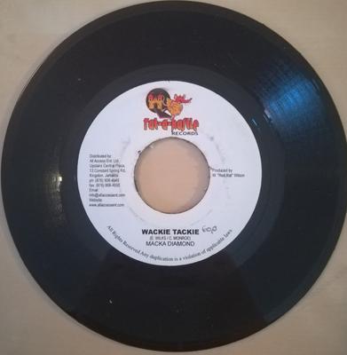 7-дюймовая пластинка MACKA DIAMOND / WASP NEST - Wacki Tackie / Run Up To Me НЕТ Rat-A-Kastle Re 2005 Ямайка Регги, Ска и Даб Б/У