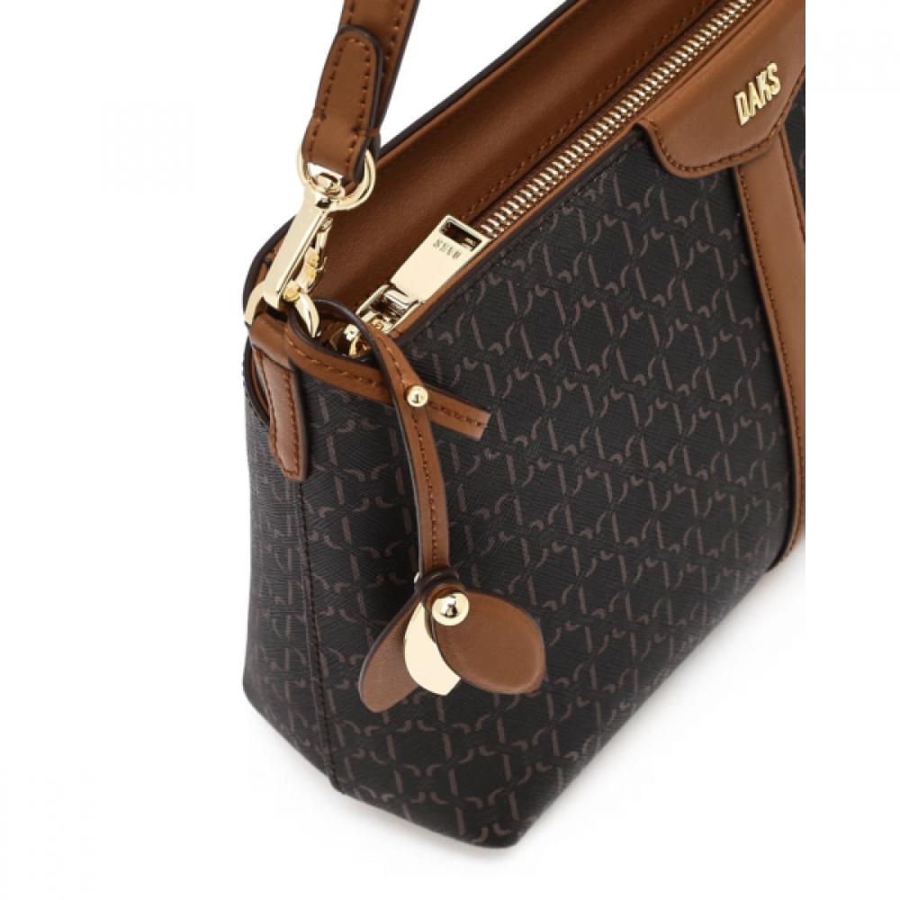Daks Brown Leather Shoulder Bag With Logo Decoration Dcba6f867w3