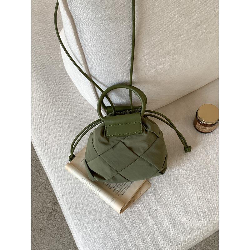 Single shoulder woven bag spring and summer creative niche design portable small cloth bag string oblique span small bag bag women