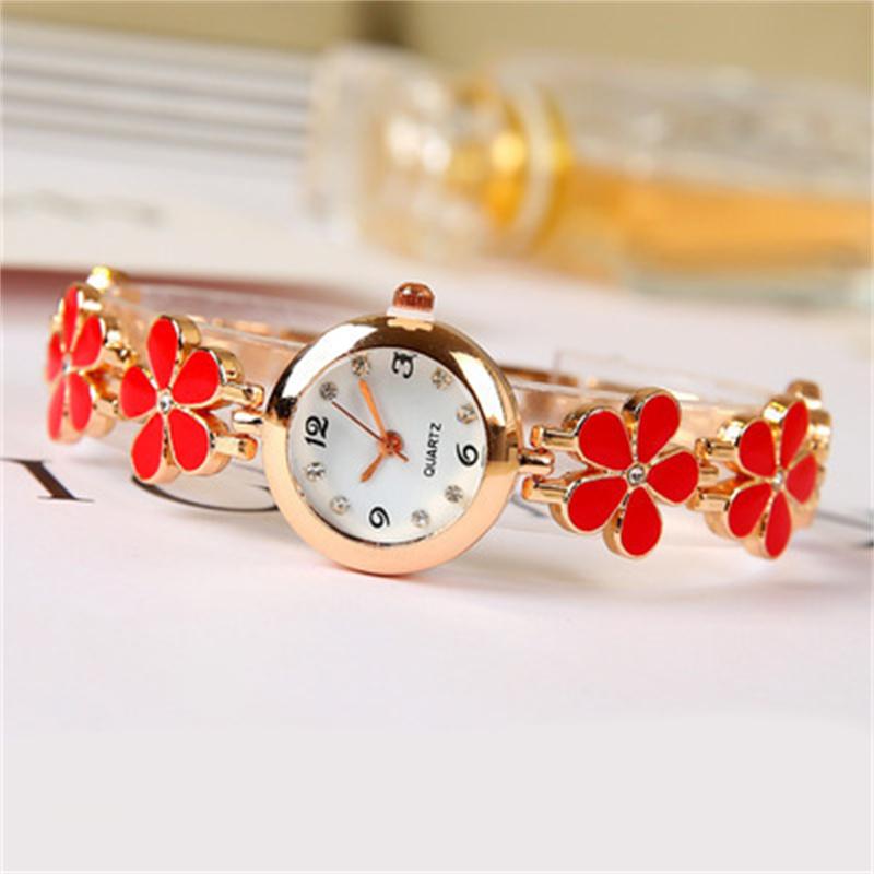 Fashion Ladies Four-leaf Clover Style Watch Cute Delicate Watch for Girl Women's Watches Student Watches