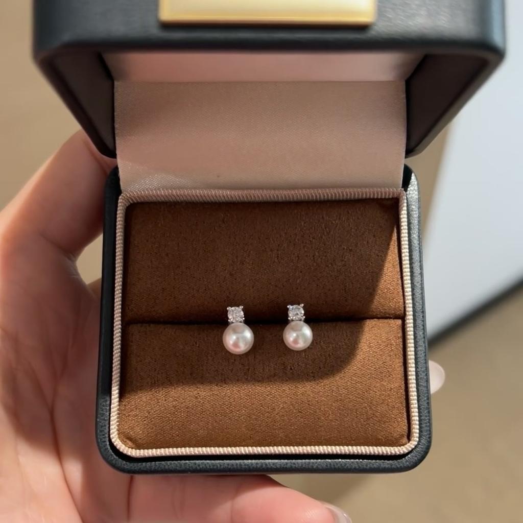 French s9Pure silver Princess Diana style pearl earrings for women, with high-luster zirconia, elegant and unique, with a high-end feel, simple and