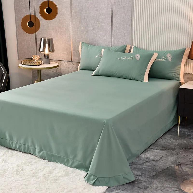 4pcs/set Soft and Comfortable Naked Sleeping Four-piece Bedding Set Feather Embroidery Quilt Cover Simple Bedding Complete Set of Bedding Set
