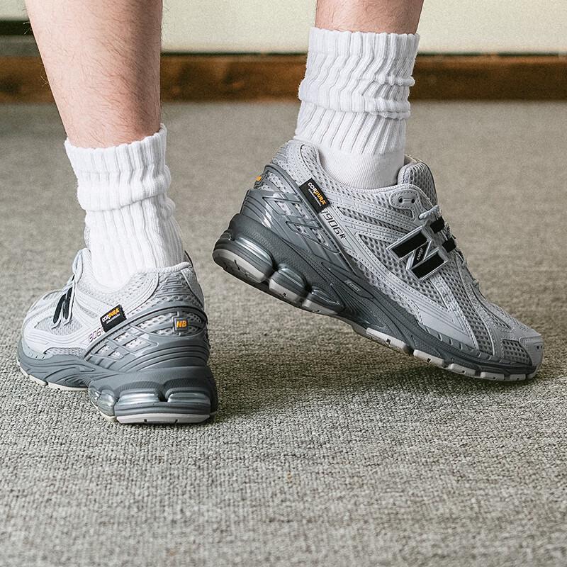 New Balance Кроссовки в ретро-стиле серии 1906R