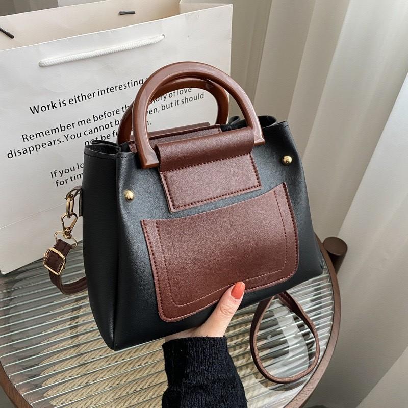 Pu Small Square Shoulder Bag For Casual Daily Use With Zipper Closure And Retro Style