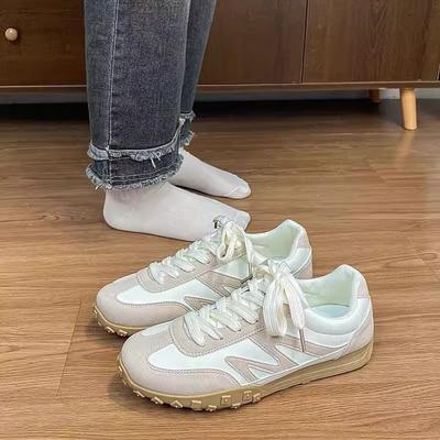 Женская обувь – Кроссовки