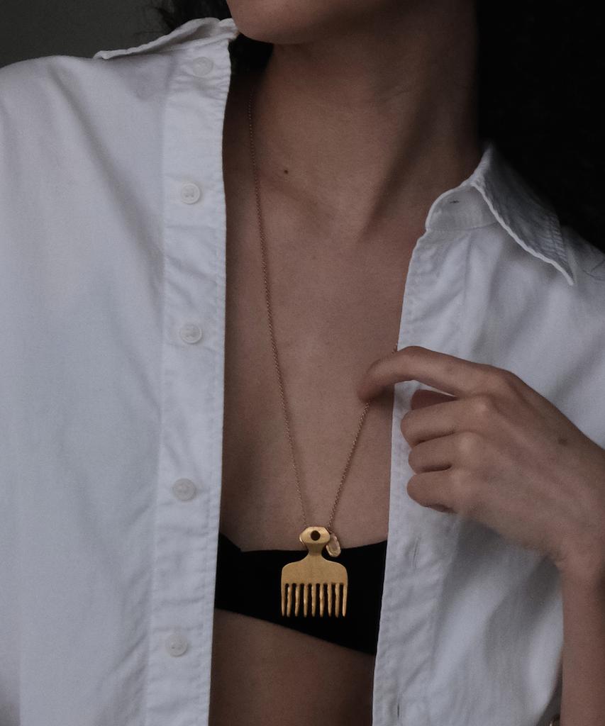 Mohr Comb Necklace (Small Scale)