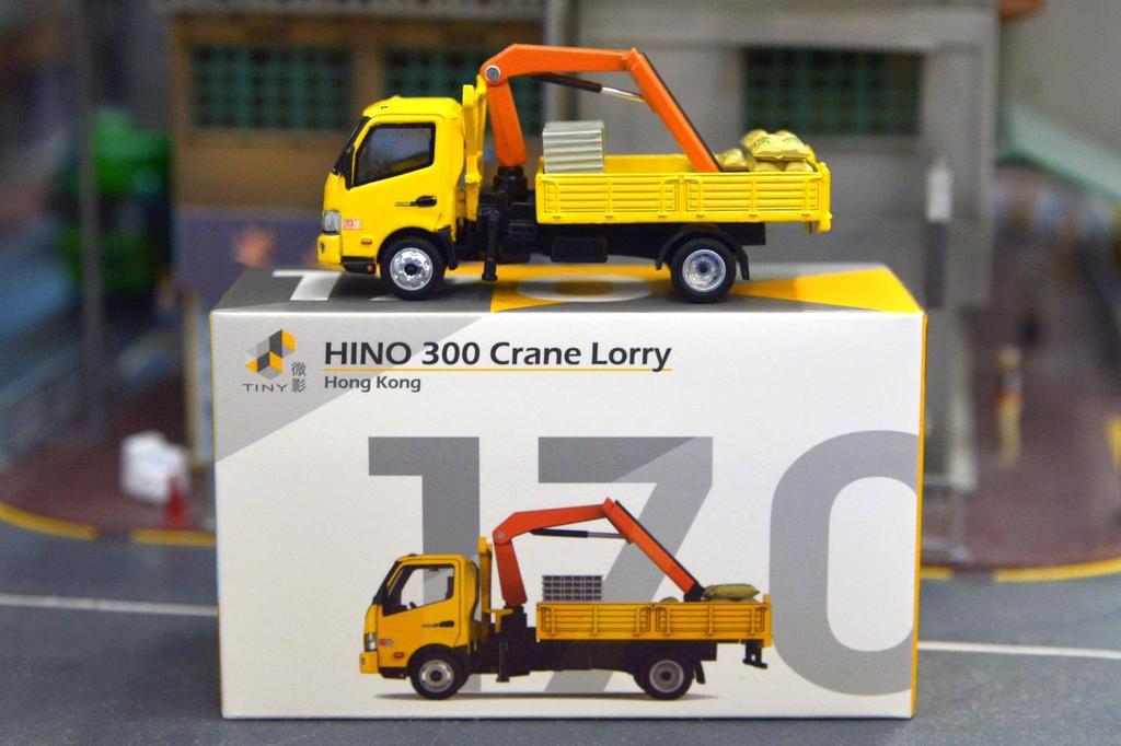 Tiny City Hino 300 Truck with Crane Литой Мини-Автомобиль 1/76 № 170