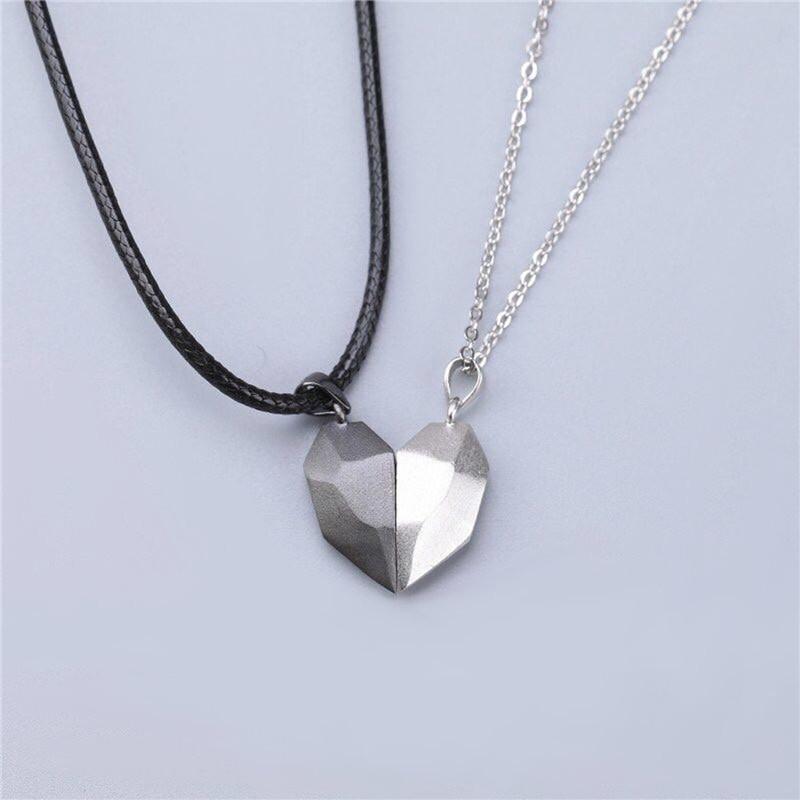 2Pcs Love Magnetic Versatile Couple Necklace Pendant Simple Wishing Stone Heart Ins Clavicle Chain Jewelry