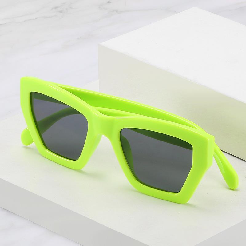 New fashion sunglasses men's trendy personalized box sunglasses women's UV-proof glasses