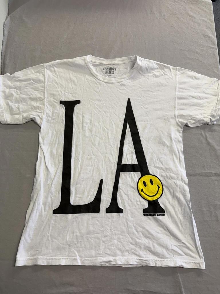 Chinatown Market LA T-shirt Smiley Face Los Angeles L