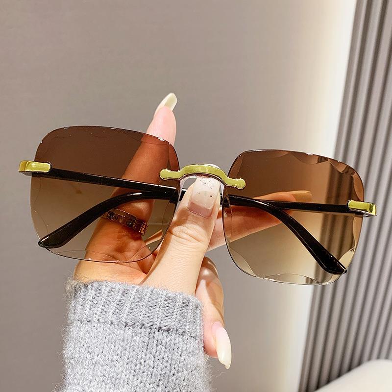 Non-polarized Vintage Rimless Sunglasses New Women Gradient Sunglasses Shades Fashion Frameless Sun Glasses Ladies Eyeglasses