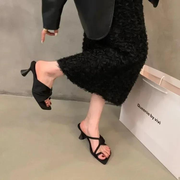 Дизайнерские летние женские тапочки, модные шлепанцы с застежкой-молнией, женские туфли для улицы, сандалии на высоком каблуке, размеры 35-40