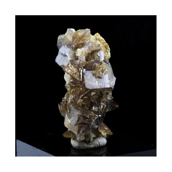 Pierres et Minéraux. Axinite. 14.0 ct. La Balme d'Auris, Bourg d'Oisans, Isère, France..