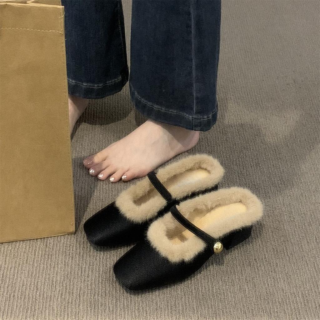 2025 New Autumn and Winter Fluffy Shoes Wear Women's Shoes Thick Heel Velvet Cotton Shoes Temperament French Bag Head Half Slippers