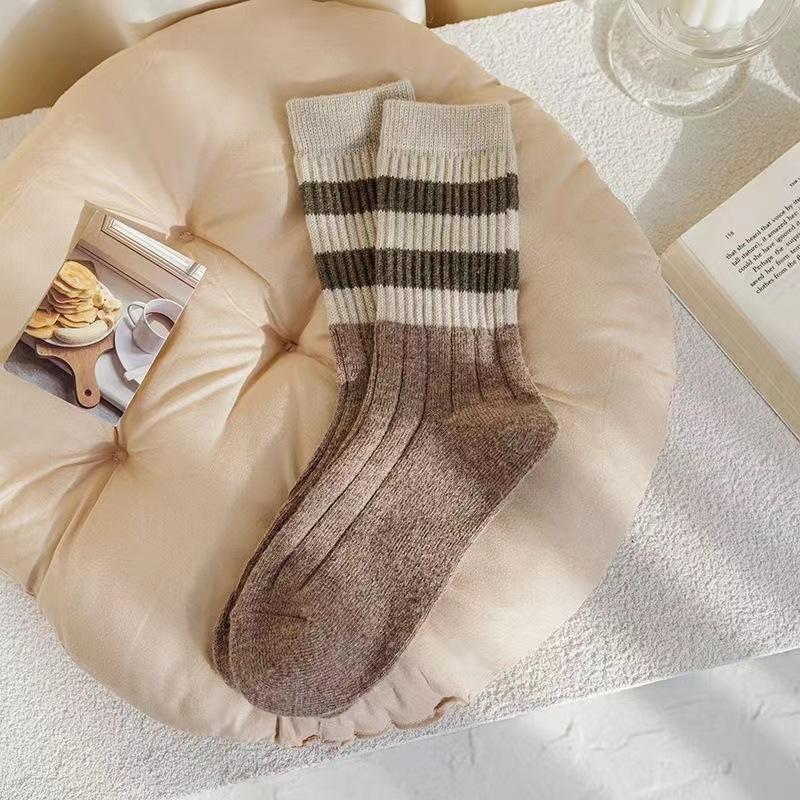Удобные теплые хлопковые носки до лодочки, женские чулки, удобные носки средней длины в полоску, чулочно-носочные изделия