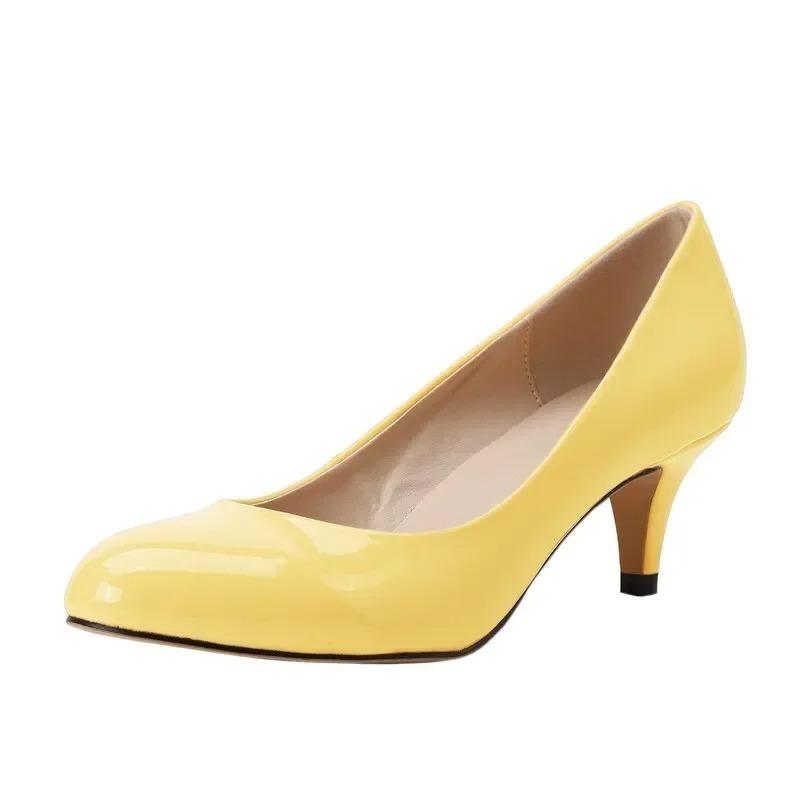 Новые женские туфли-лодочки из лакированной кожи на низком каблуке 5 см, сексуальные туфли с острым носком для офиса и леди, свадебные туфли телесного белого цвета