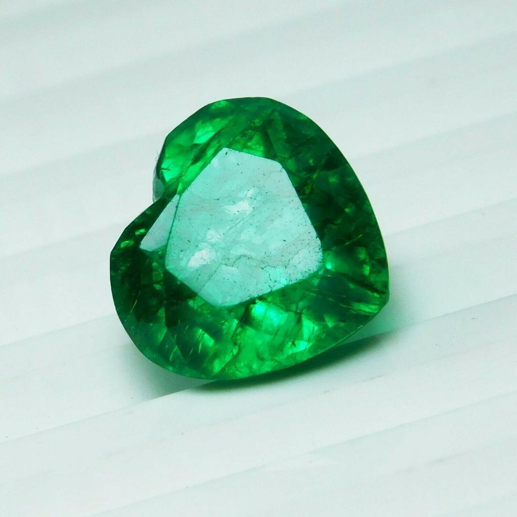 Natural 8 to 10 Ct Pair Green Emerald Loose Gemstones CERTIFIED Heart Shape E-8hh 00E