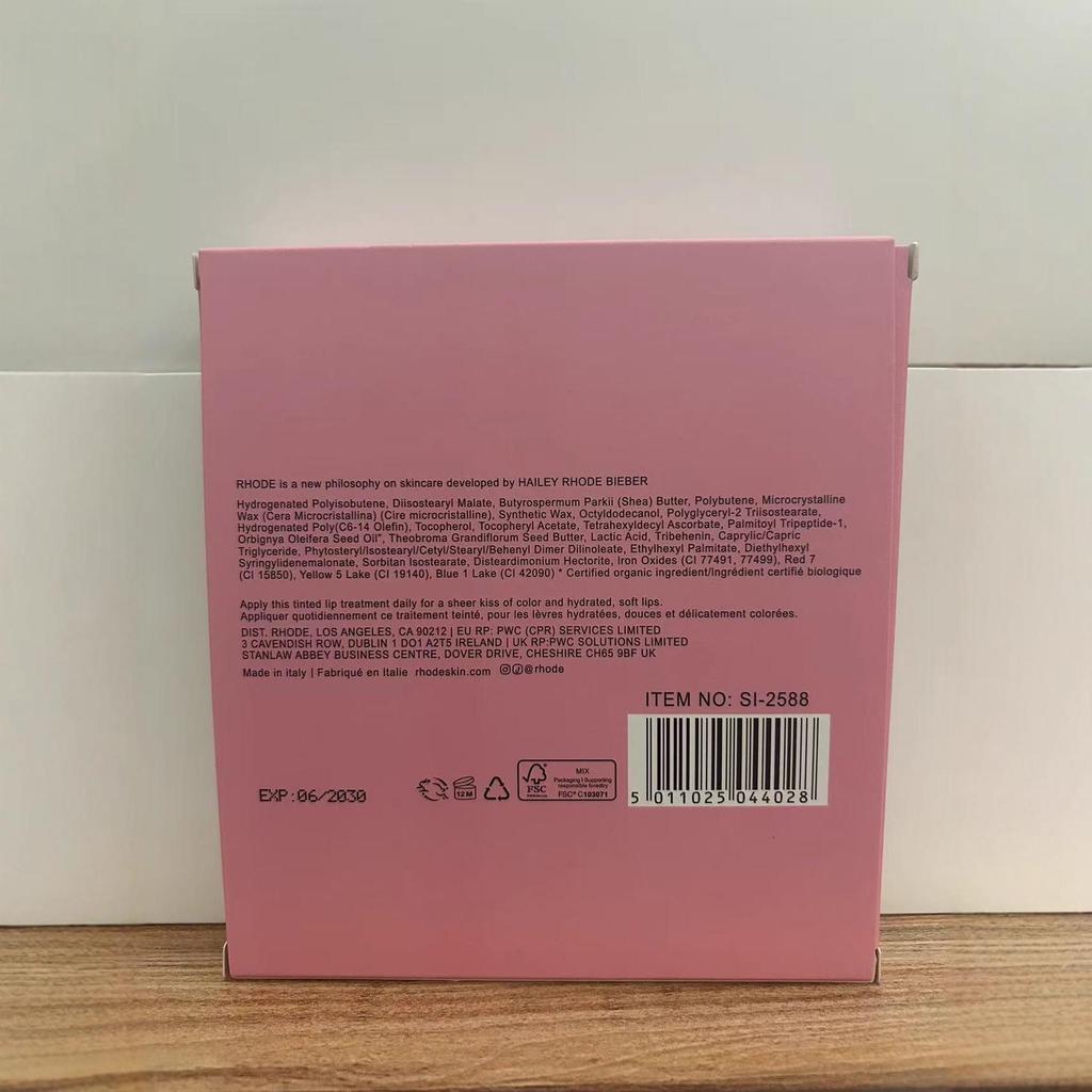 Набор Rhode Hailey 4 шт. Блеск и бальзам для губ: Увлажняющая Коллекция Тонированных Бальзамов для Губ