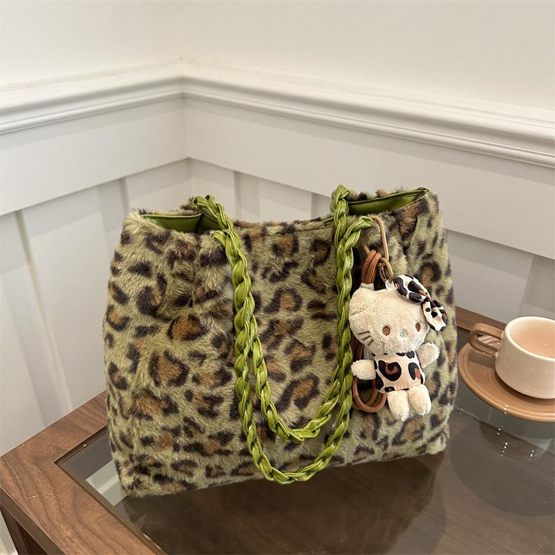 Зимняя плюшевая сумка-тоут с леопардовым принтом, женская модная сумка через плечо с цепочкой, универсальная пушистая сумка-мессенджер