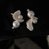 Asymmetrical Pearl Shell Stud Earrings Female Niche Design Sense Sweet Exquisite Fashion Commuter Versatile Earrings
