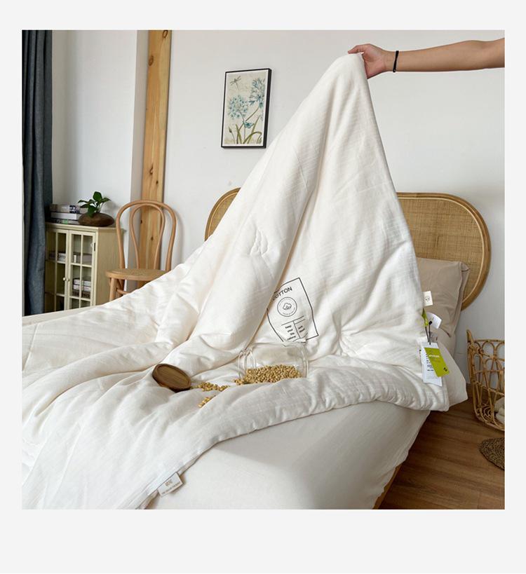 Eco-Friendly Cotton Soybean Quilt for All Seasons