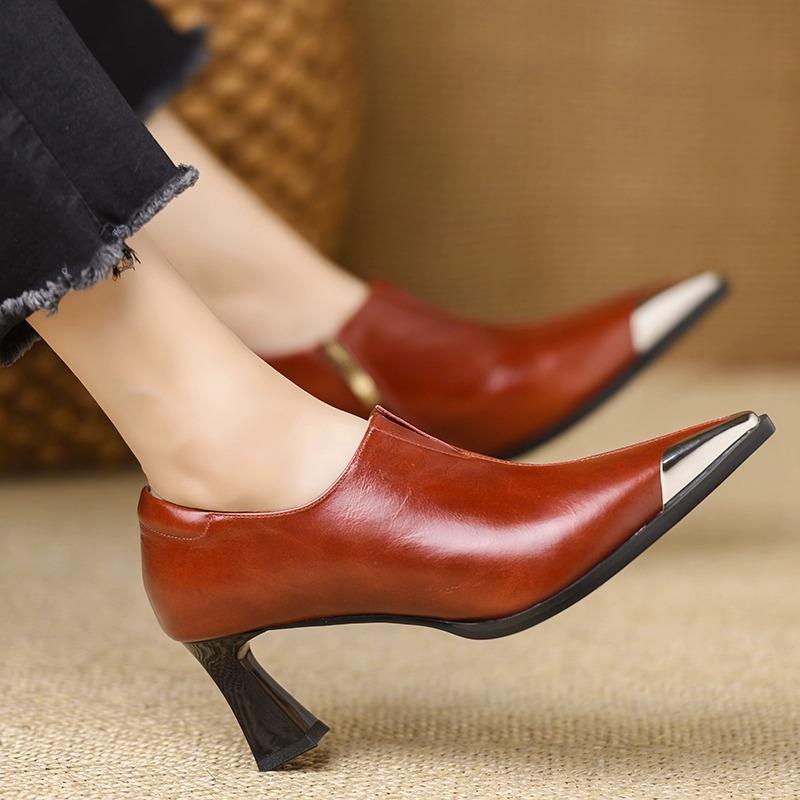 Metal Pointed Temperament Thick Heel Single Shoes Women's Retro Elegant Temperament Versatile Commuting Deep Mouth Side Zipper Fashion Single Shoes