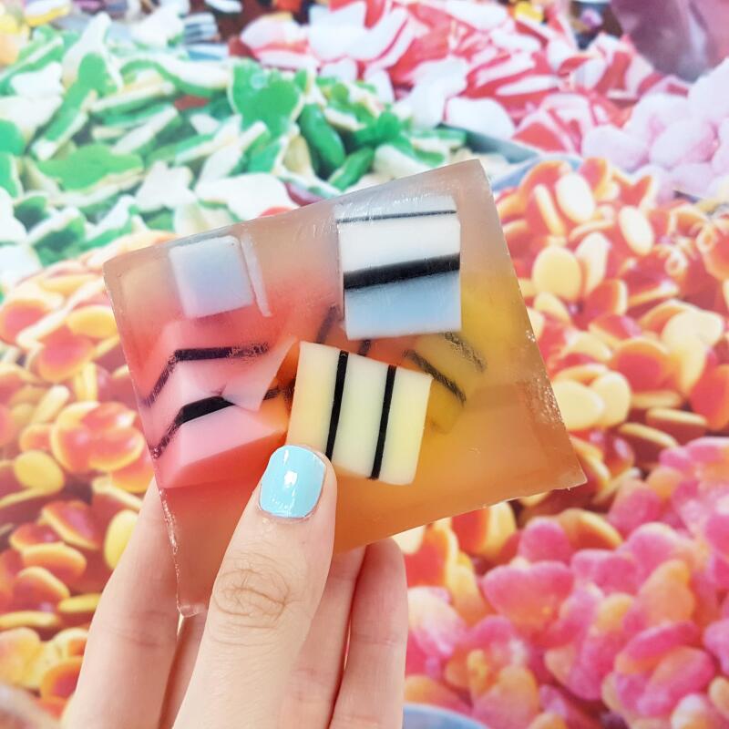 BOMP COSMETICS Мыло "Конфетная коробка"