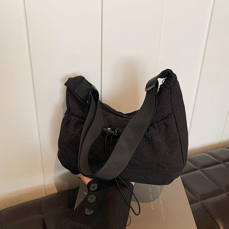 Повседневная сумка через плечо на одно плечо, персонализированная сумка-тоут, модная летняя новая простая трендовая маленькая сумка, женская сумка