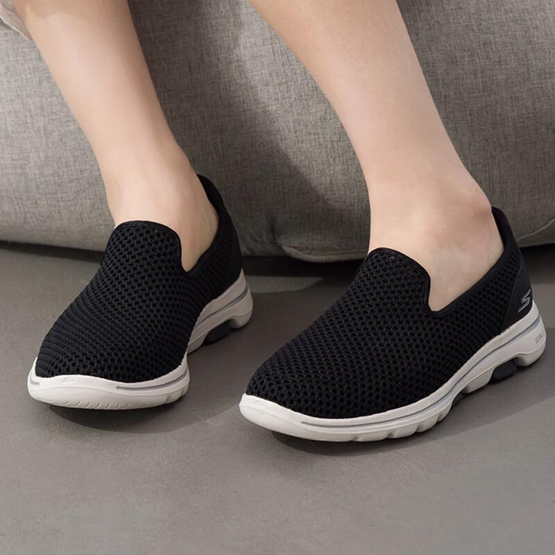 Skechers Женские кроссовки для ходьбы GO WALK JOY 124163-BKW