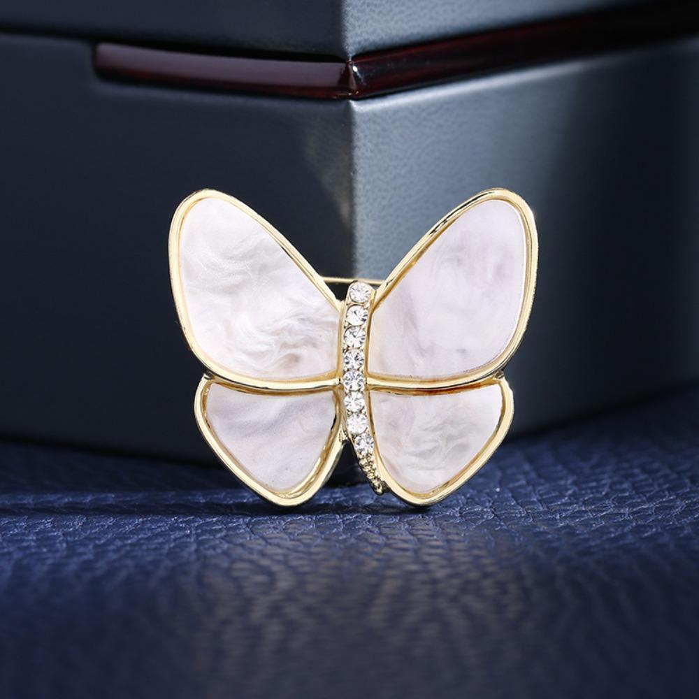 1pcs Charm Butterfly Brooch Butterfly Charm Pearl Brooch Gold Color Brooch Wedding Gifts