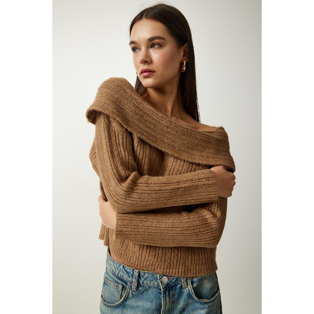 Женский красный трикотаж с воротником Мадонна Pf00049