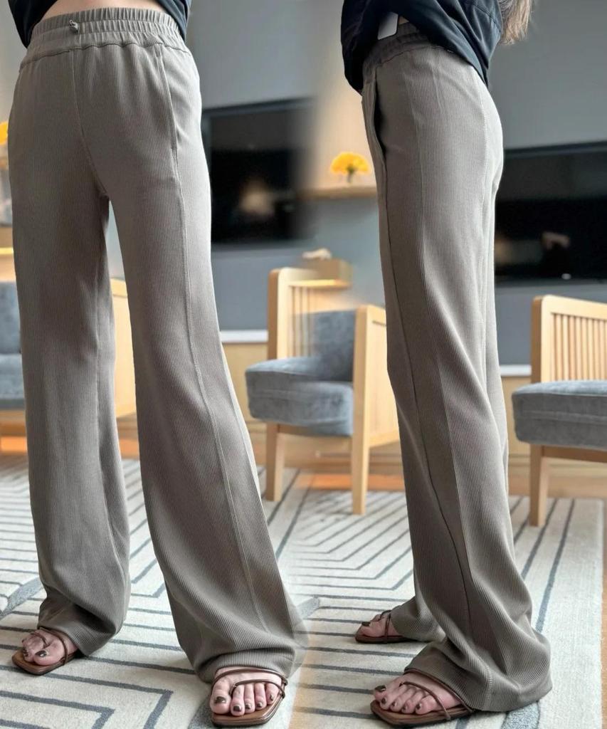 Женские брюки клеш для йоги с высокой эластичностью и эффектом подтяжки бедер - быстросохнущие и повседневные