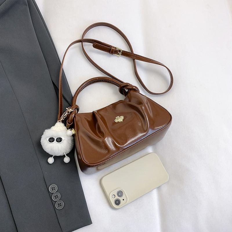 IELGY Portable Cloud Bag Cute Girl Pleated Crossbody Shoulder Bag